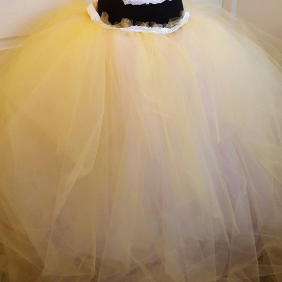 SHIRA Yellow & White Lace Corset Wedding Gown Set - Picture 2 of 6